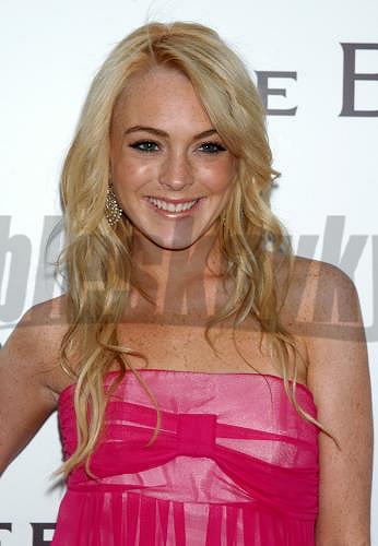 lindsay-lohan-lohanova.jpg